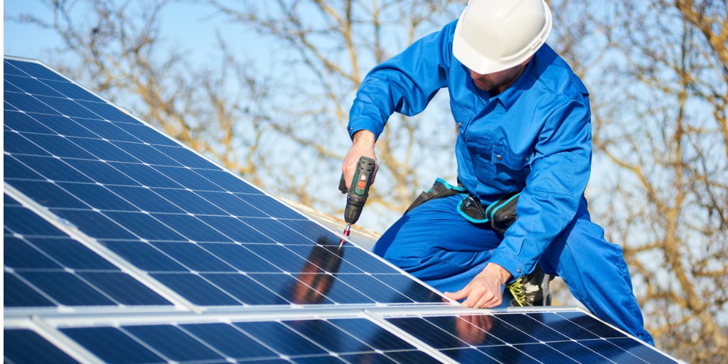 d&eacute;couvrez les tendances et pr&eacute;visions des co&ucirc;ts des panneaux photovolta&iuml;ques en 2025. informez-vous sur les facteurs influen&ccedil;ant les prix et les opportunit&eacute;s d