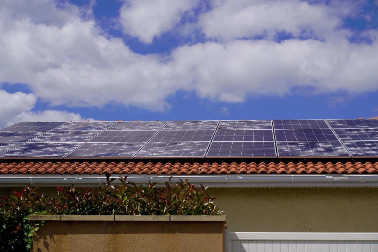 d&eacute;couvrez les erreurs courantes li&eacute;es aux panneaux solaires et apprenez &agrave; les &eacute;viter pour maximiser l