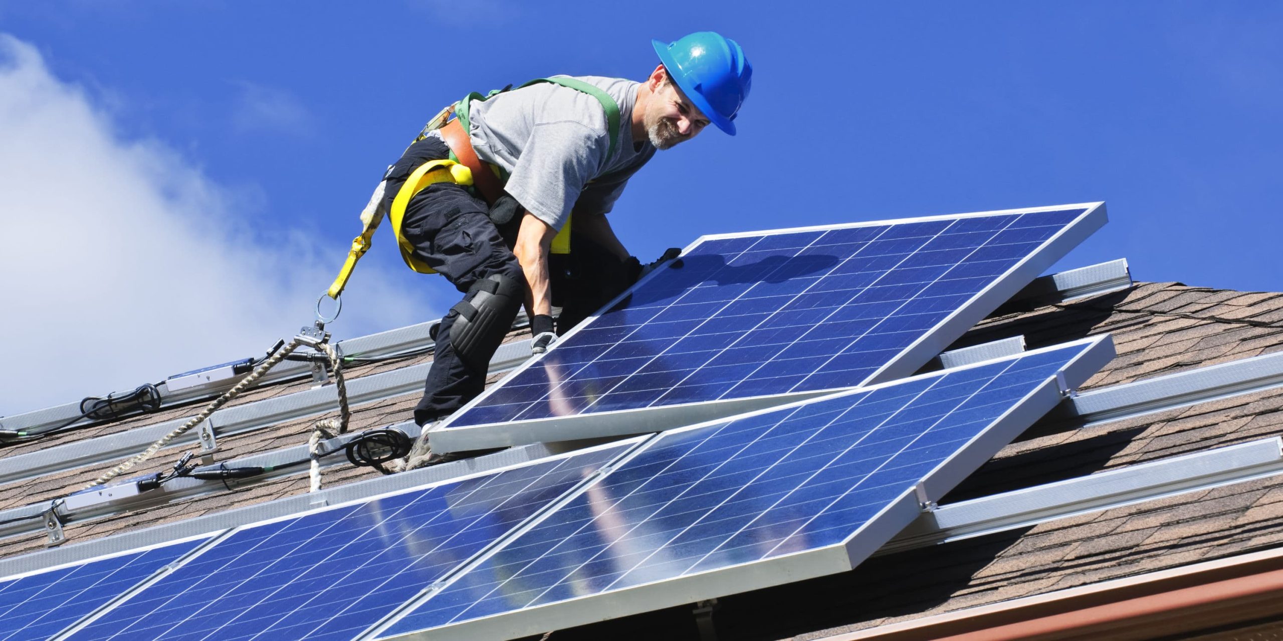 découvrez nos solutions d'installation photovoltaïque pour optimiser votre consommation d'énergie et réduire votre empreinte carbone. profitez d'une énergie renouvelable et économisez sur vos factures grâce à des panneaux solaires de haute qualité, installés par des experts. faites le choix d'un avenir durable dès aujourd'hui !