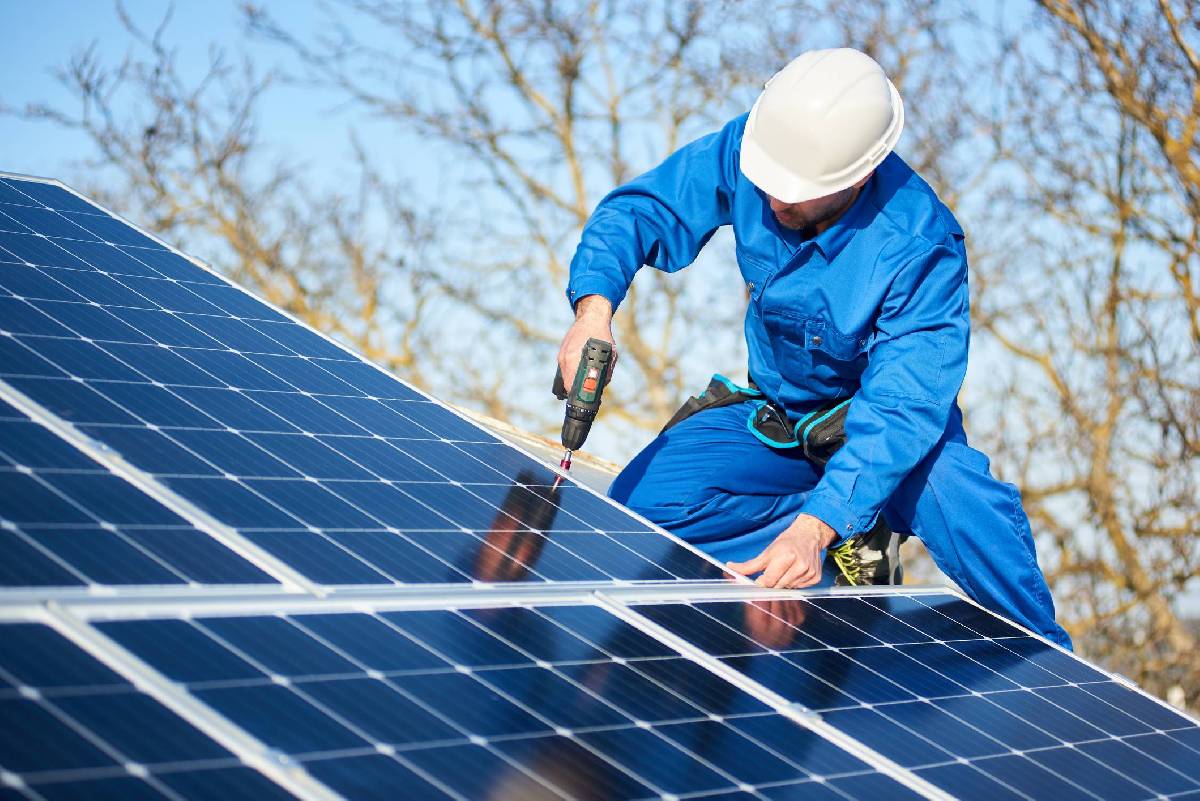 découvrez comment l'installation photovoltaïque peut transformer votre consommation d'énergie en une solution durable et économique. explorez les avantages des panneaux solaires pour réduire vos factures d'électricité et contribuer à la protection de l'environnement.