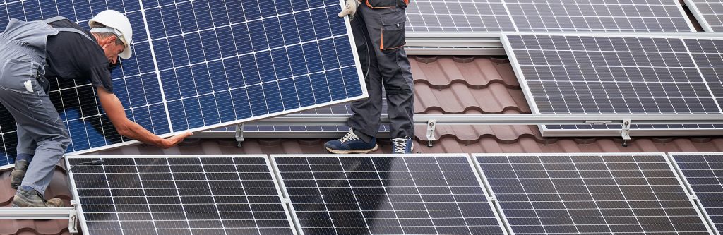 découvrez comment installer des panneaux solaires efficacement avec notre guide complet. optimisez votre consommation d'énergie et contribuez à la protection de l'environnement grâce à des installations simples et économiques.