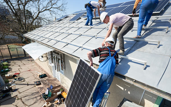 d&eacute;couvrez comment installer des panneaux solaires chez vous pour b&eacute;n&eacute;ficier d